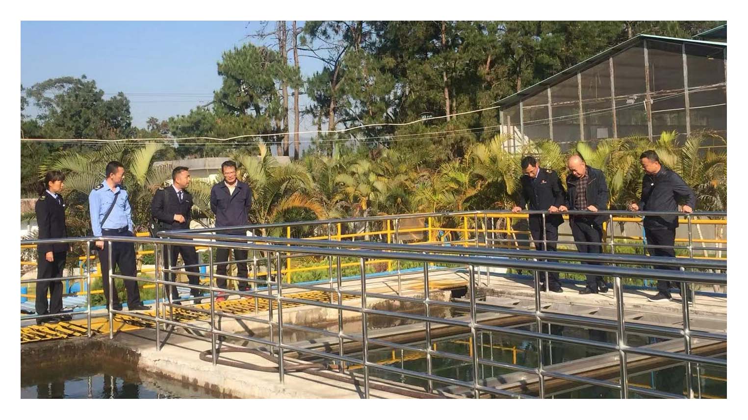 小-卫生监督局对普洱市水务公司自来水厂进行监督检查1.jpg