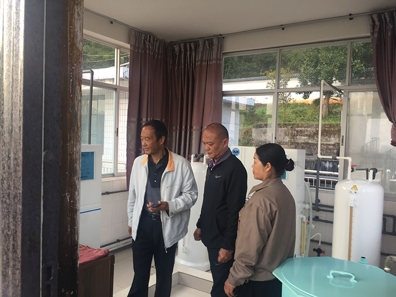 小-省级园林城市专家组到景东县自来水厂进行考核2.jpg