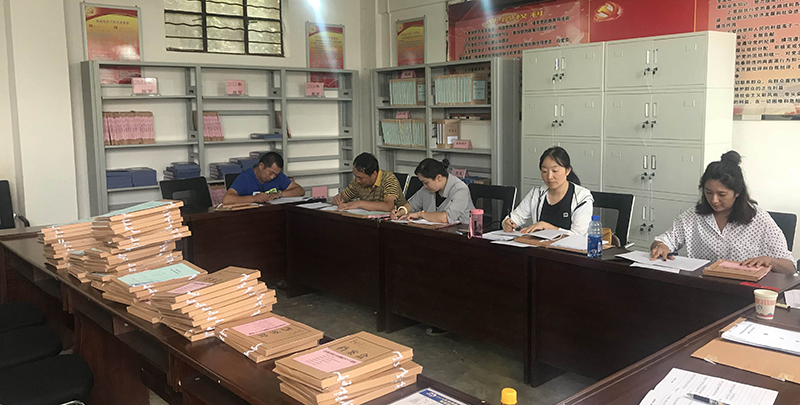 小-水协党支部走访慰问送温暖活动.jpg