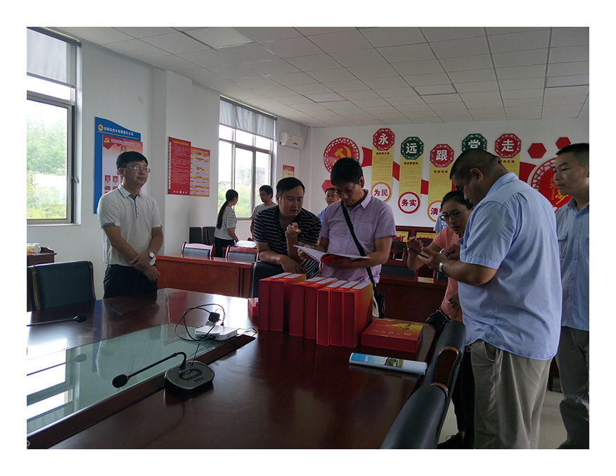 小-红河州委组织部领导到弥勒市供水公司调研党支部工作1.png